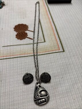 Sterling-Style Black Carved Teardrop Pendant Necklace and Earrings Set